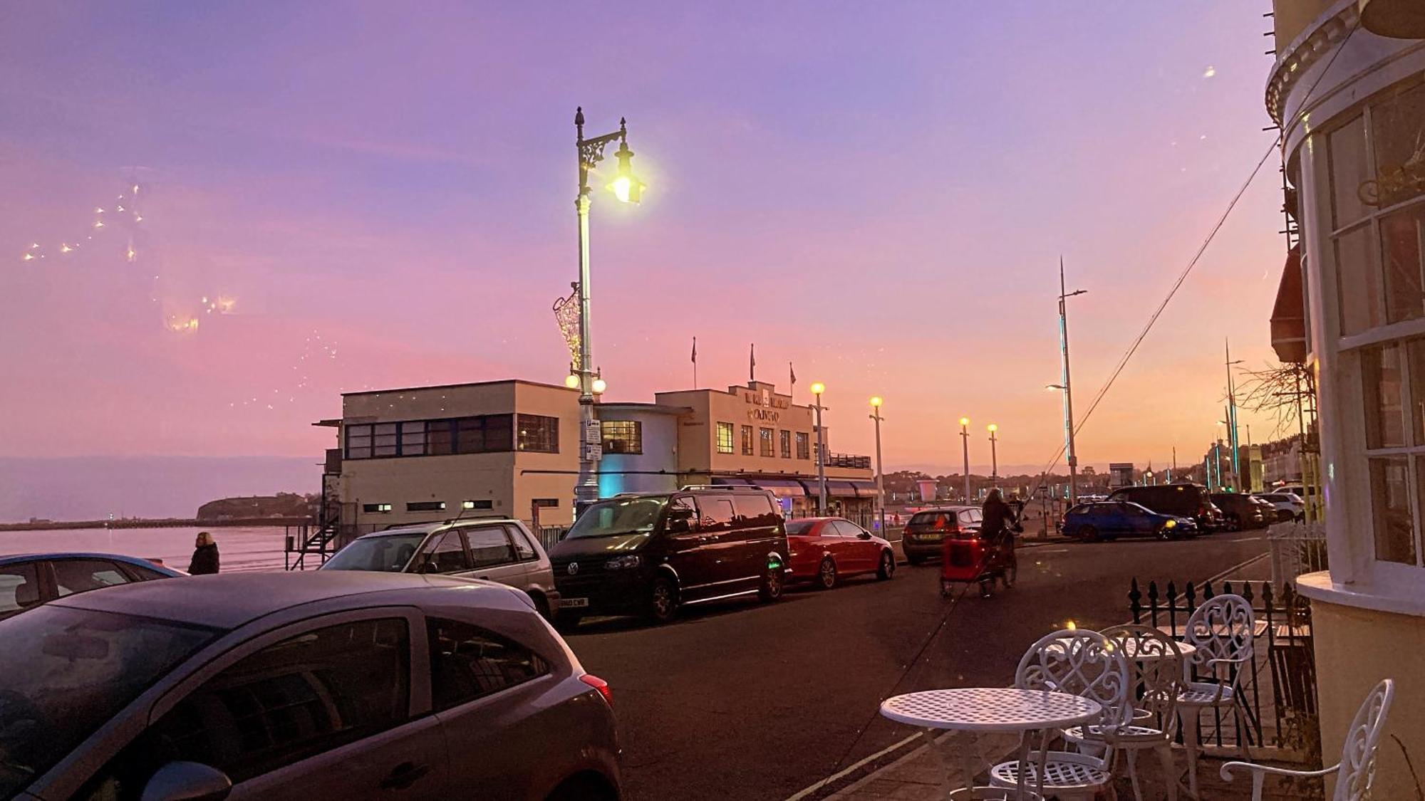 Whitecliff Guest House Weymouth Bagian luar foto
