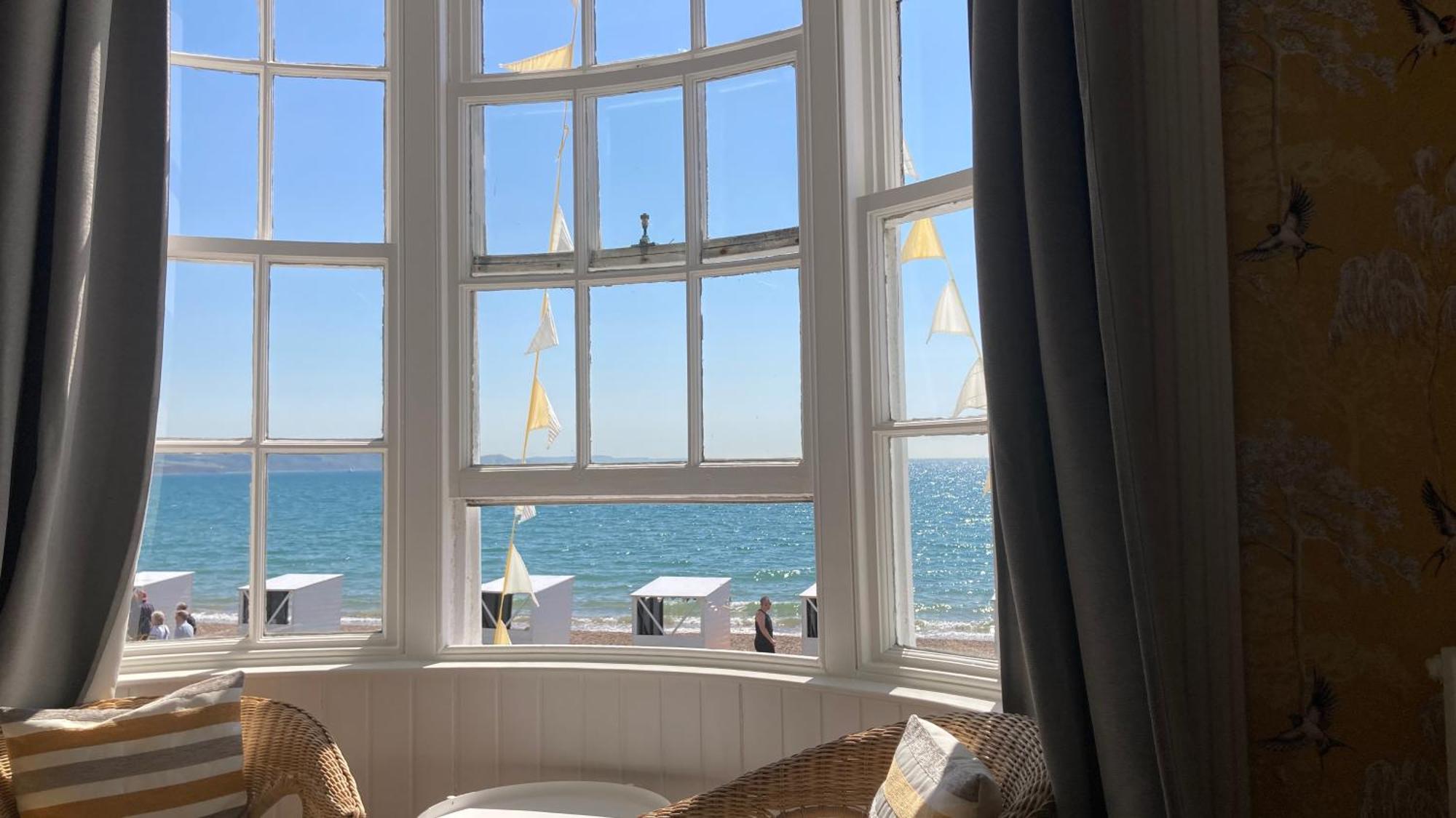 Whitecliff Guest House Weymouth Bagian luar foto